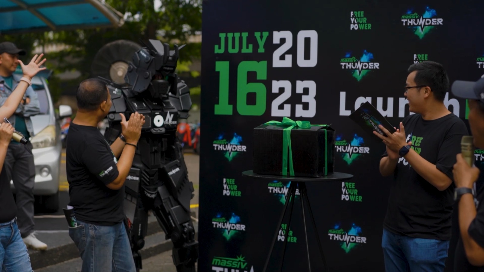 Launching 02